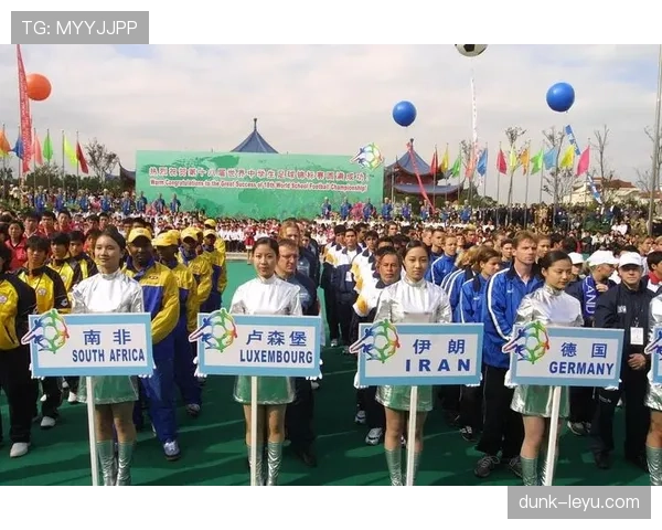 禁赛规则：红黄牌累积与停赛执行标准解读
